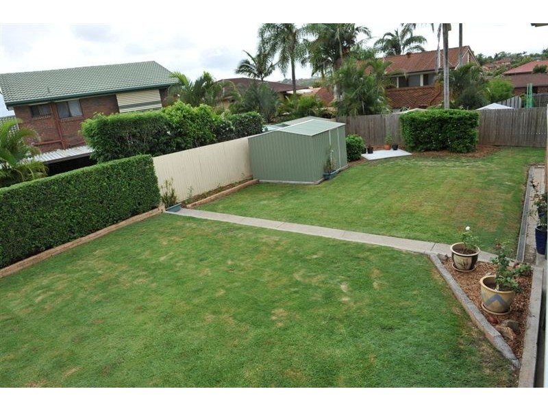 50 Cadogan Street, Carindale QLD 4152