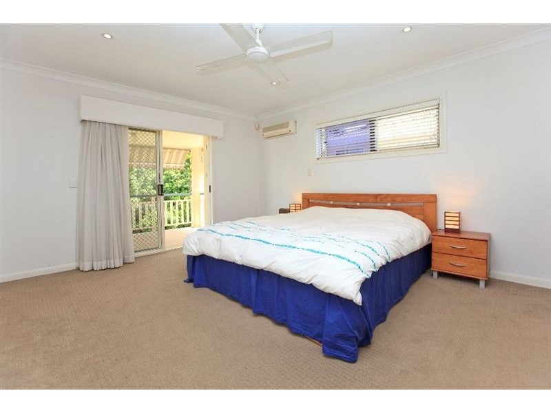 38 Glastonbury Place, Carindale QLD 4152