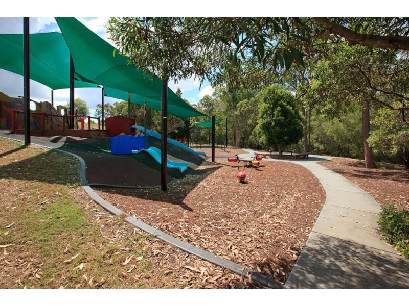 1 Coventry Circuit, Carindale QLD 4152