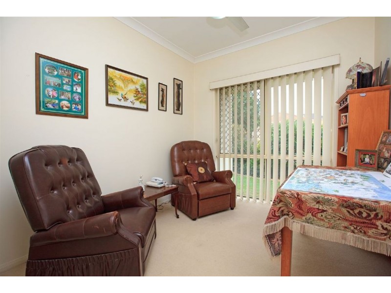19 Oleander Place, Carindale QLD 4152