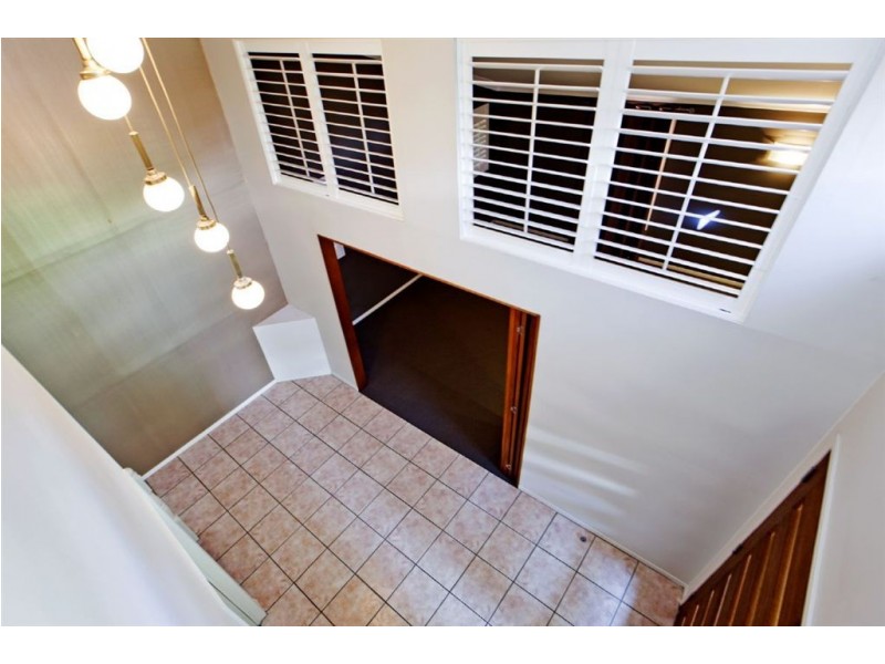 14 Stoddart Court, Carindale QLD 4152