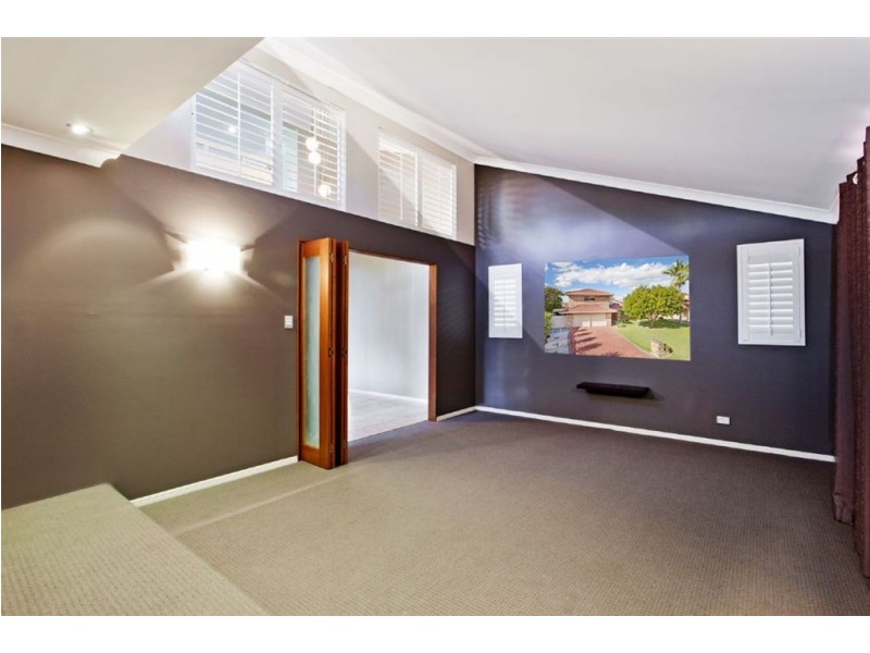 14 Stoddart Court, Carindale QLD 4152