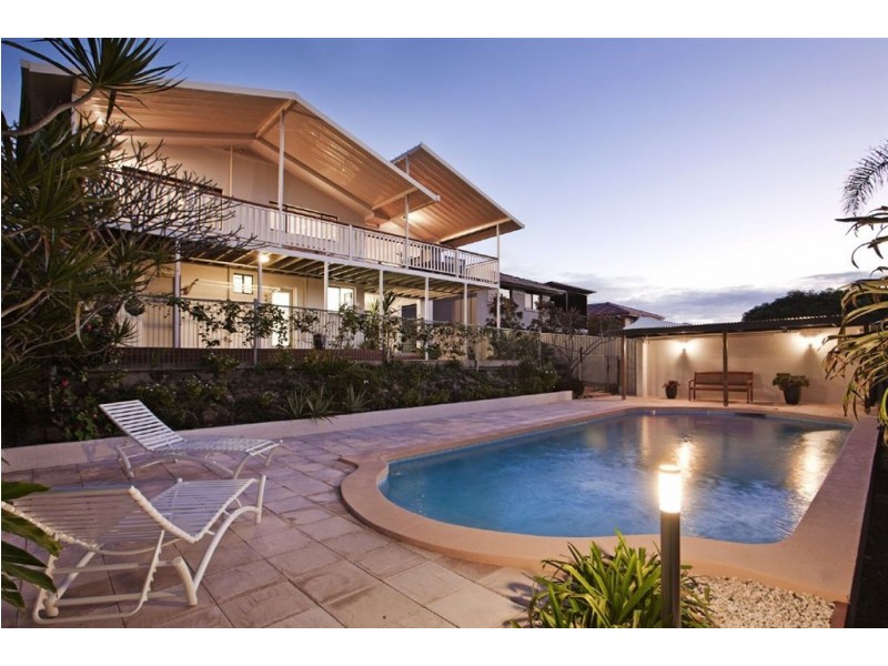 27 Pavo Street, Camp Hill QLD 4152