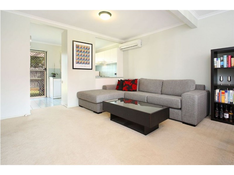 24/116 Meadowlands Road, Carina QLD 4152