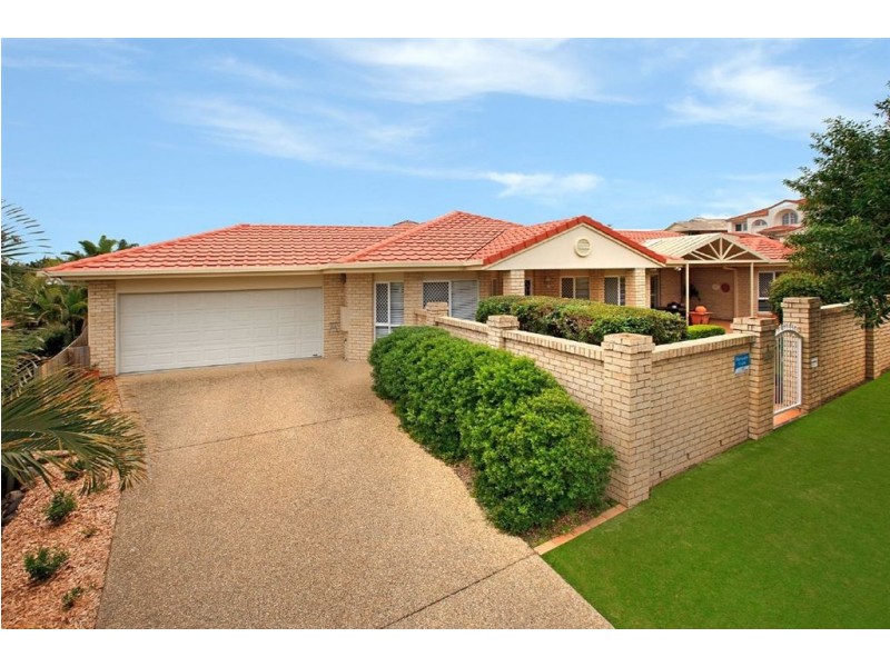 1 Barnstos Place, Carindale QLD 4152