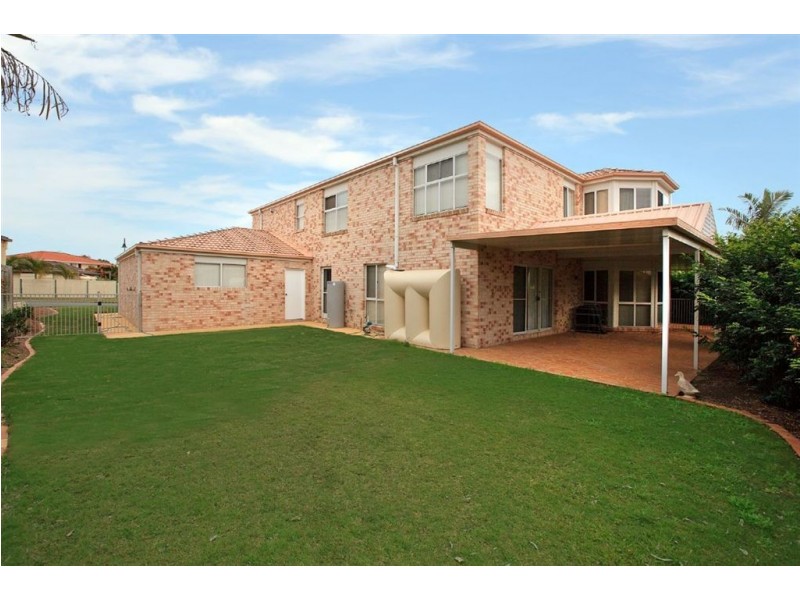 71 Amersham Crescent, Carindale QLD 4152