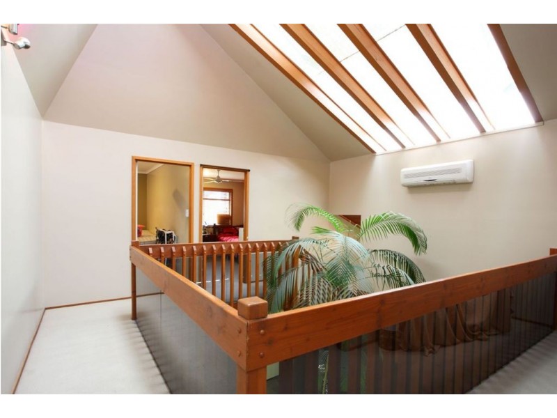 403 Winstanley Street, Carindale QLD 4152