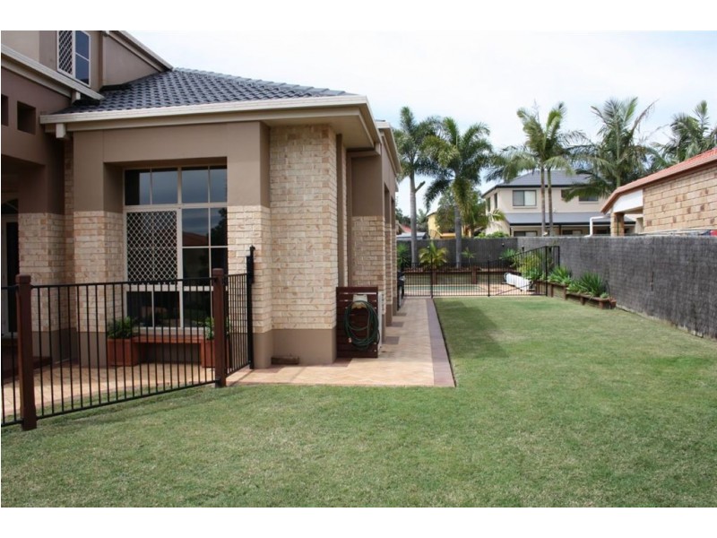 5 Oppermann Place, Carindale QLD 4152