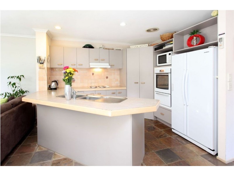 36 Amersham Crescent, Carindale QLD 4152