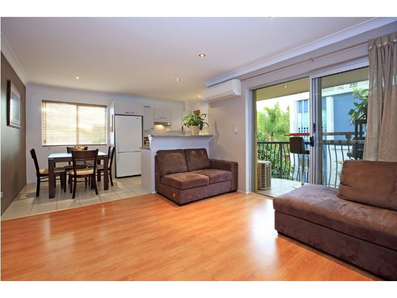 9/11 Jamieson Street, Bulimba QLD 4171