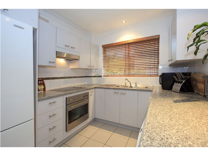 9/11 Jamieson Street, Bulimba QLD 4171