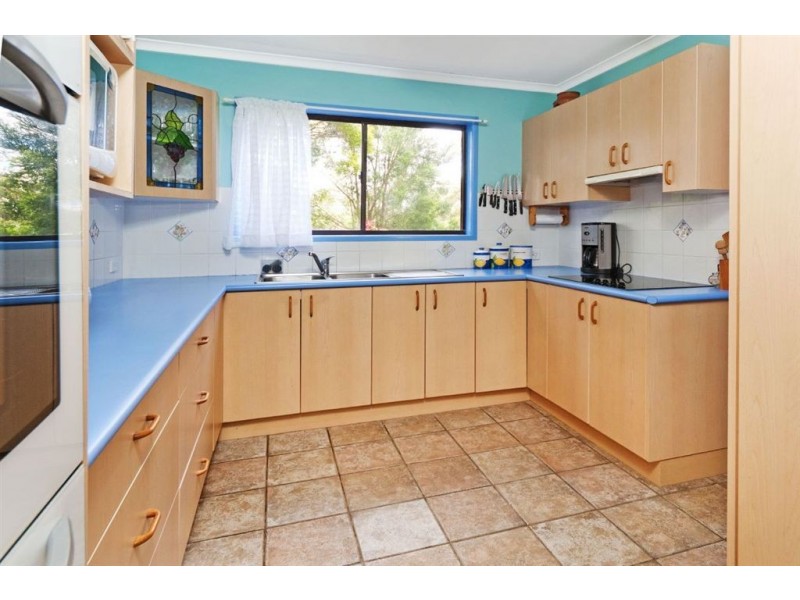 2 Oxley Court, Springwood QLD 4127