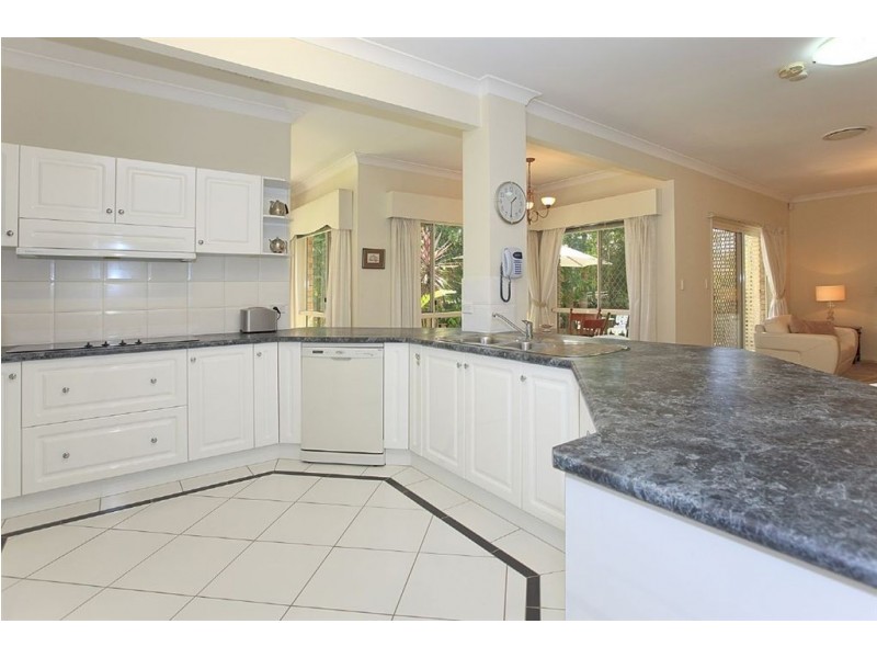 50 Piccadilly Place, Carindale QLD 4152