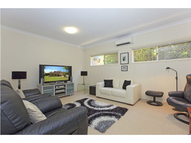 50 Piccadilly Place, Carindale QLD 4152