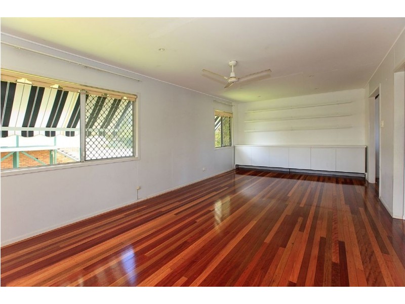 4 Gray Street, Carina QLD 4152