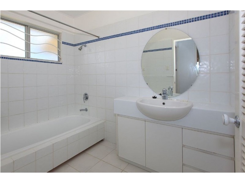 4 Gray Street, Carina QLD 4152