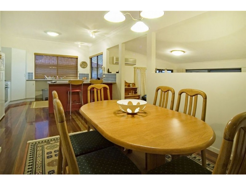 36 Pago Terrace, Pacific Pines QLD 4211