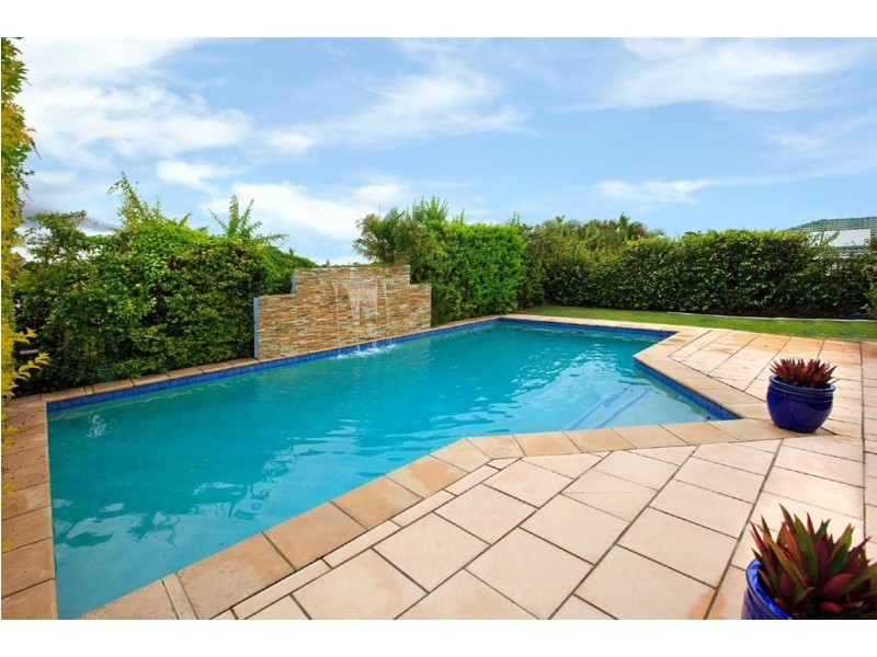 18 Karana Street, Seven Hills QLD 4170