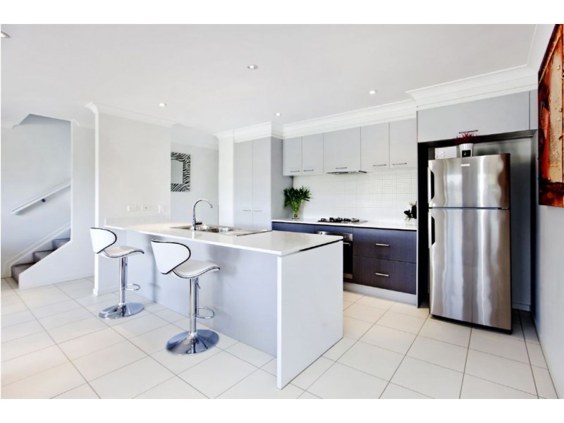 6/16 Surbiton Court, Carindale QLD 4152