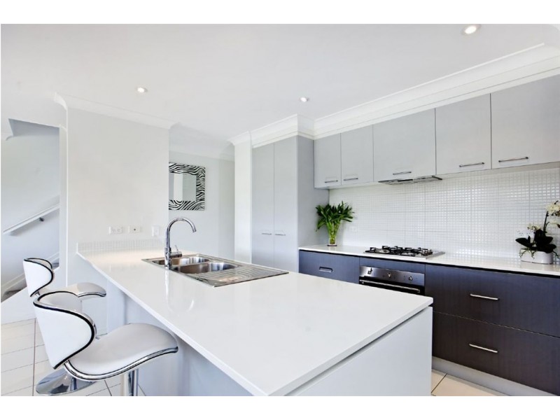 6/16 Surbiton Court, Carindale QLD 4152