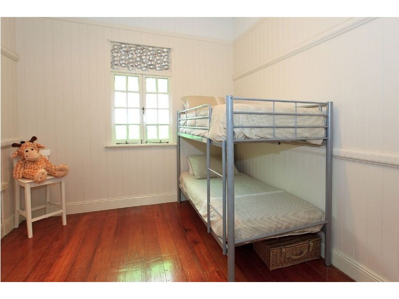 352 Hawthorne Road, Hawthorne QLD 4171