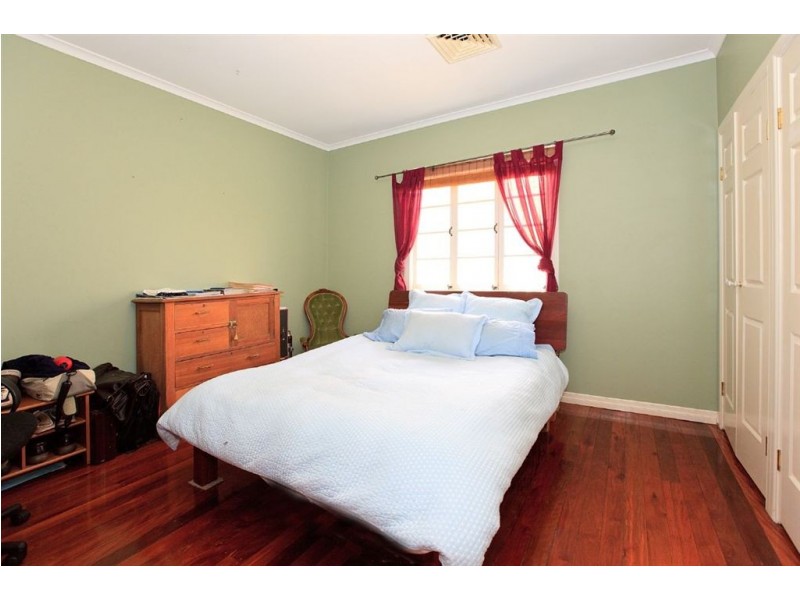 94 Bilyana Street, Balmoral QLD 4171