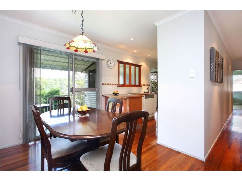 7 Dodwell Street, Holland Park West QLD 4121