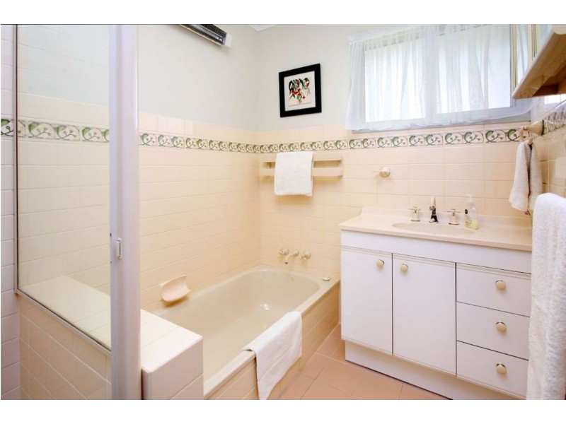 7 Dodwell Street, Holland Park West QLD 4121