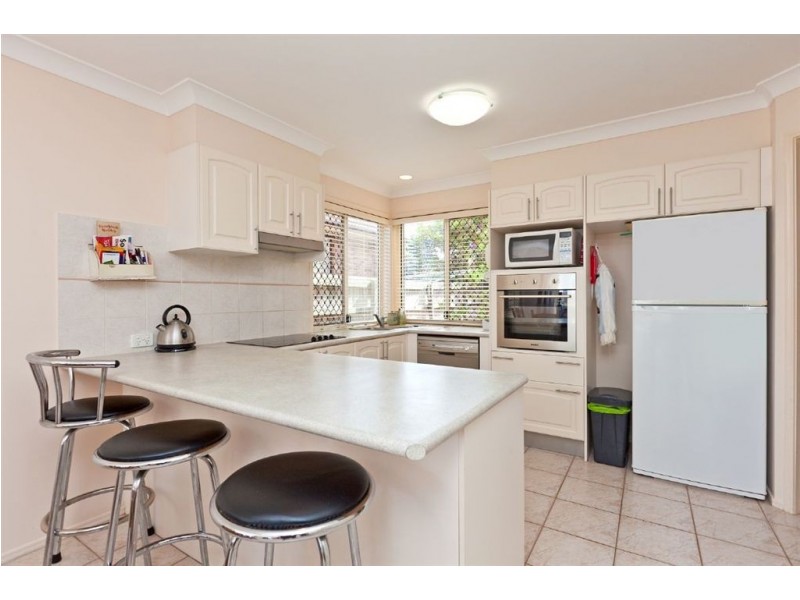 27 Grandview Place, Carindale QLD 4152