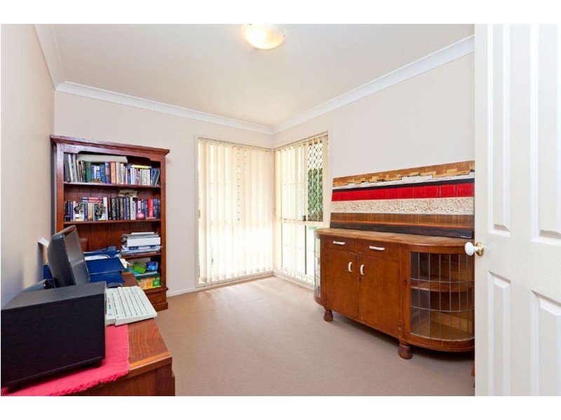 27 Grandview Place, Carindale QLD 4152