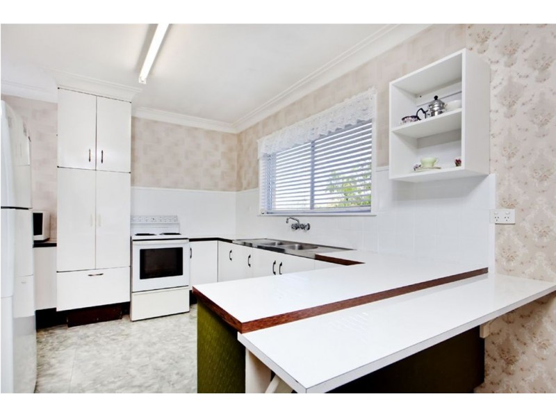 11 Miandetta Street, Mansfield QLD 4122