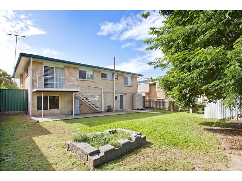 11 Miandetta Street, Mansfield QLD 4122