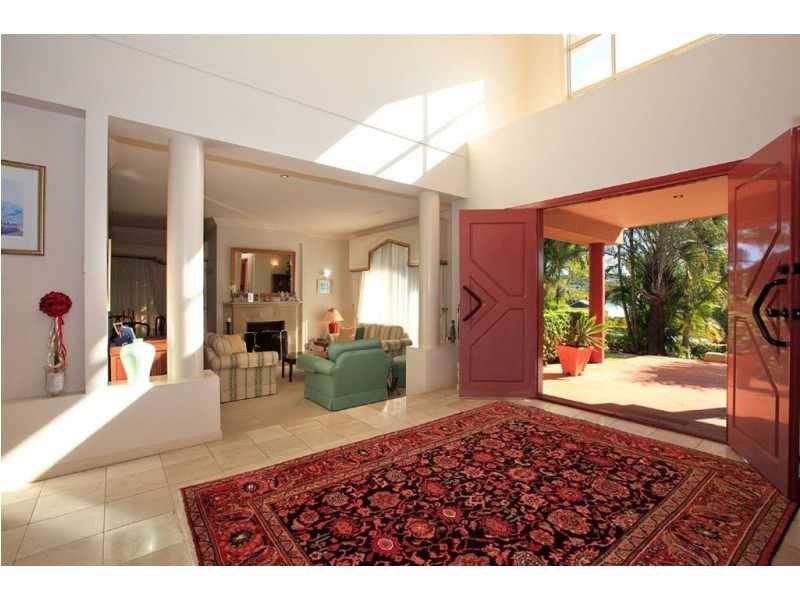 13 Carnoustie Place, Carindale QLD 4152