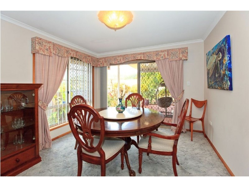 91 Bridgnorth Street, Carindale QLD 4152