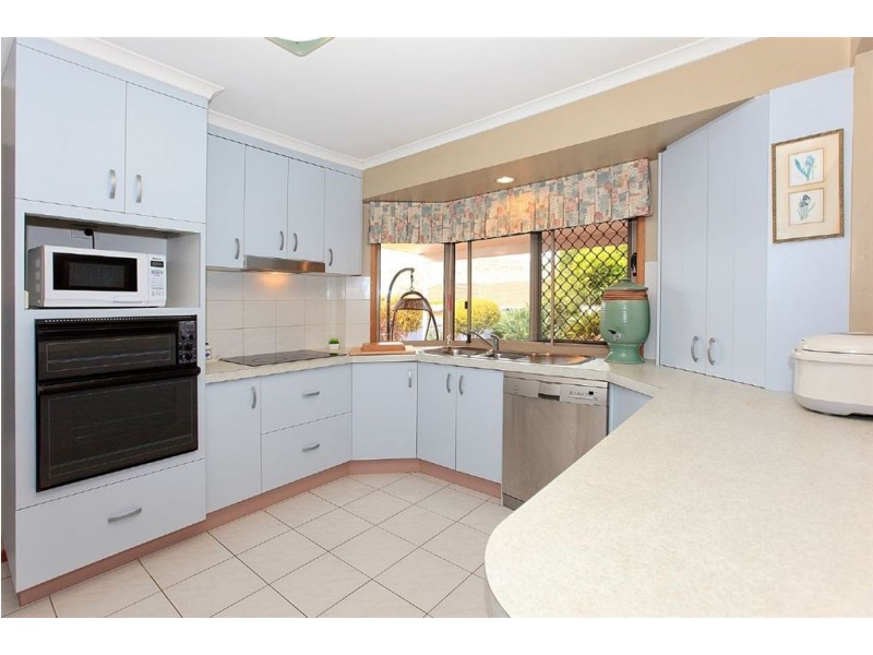 91 Bridgnorth Street, Carindale QLD 4152