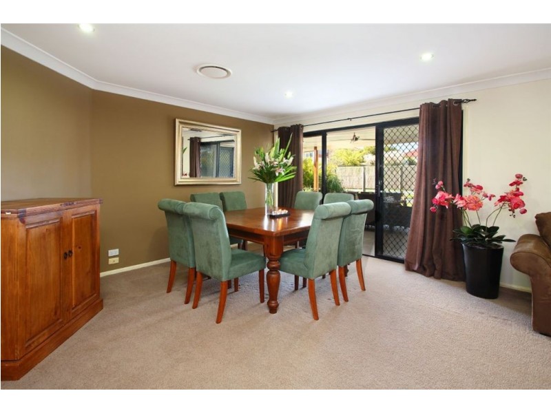 28 Aspen Street, Carindale QLD 4152