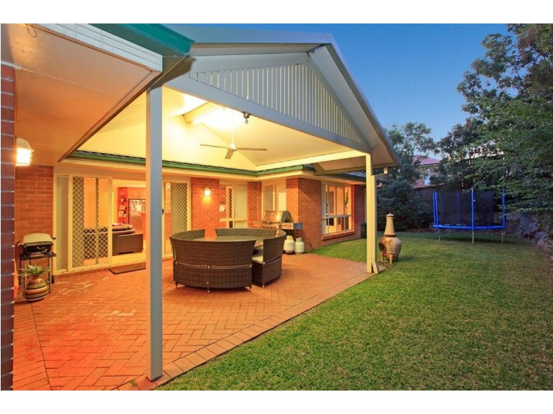 16 Currumbin Place, Carindale QLD 4152