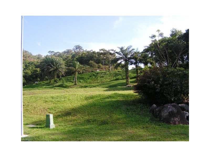 L7 Bel-Air Drive, Whitfield QLD 4870