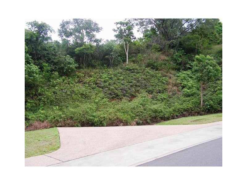 L6 Bel-Air Drive, Whitfield QLD 4870