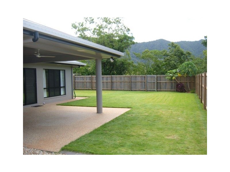 8 Capricorn Street, Bentley Park QLD 4869