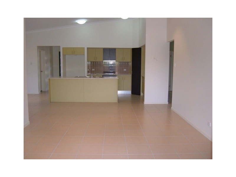 3 Powlett Close, Bentley Park QLD 4869