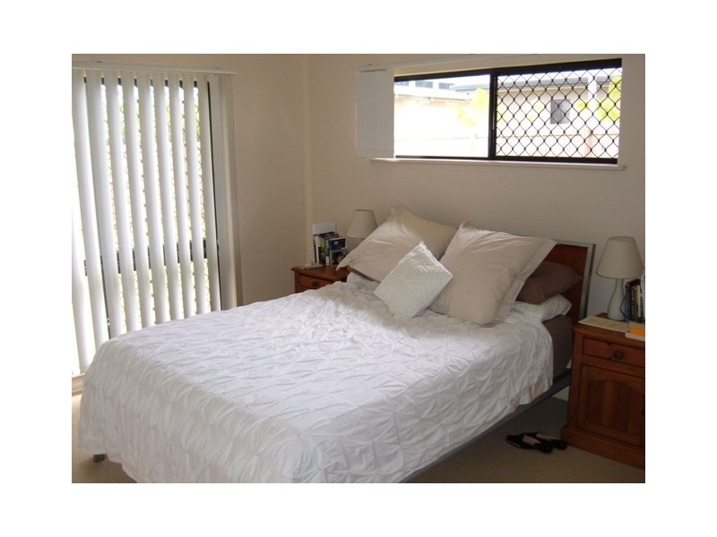 5 Larsen Road, Redlynch QLD 4870