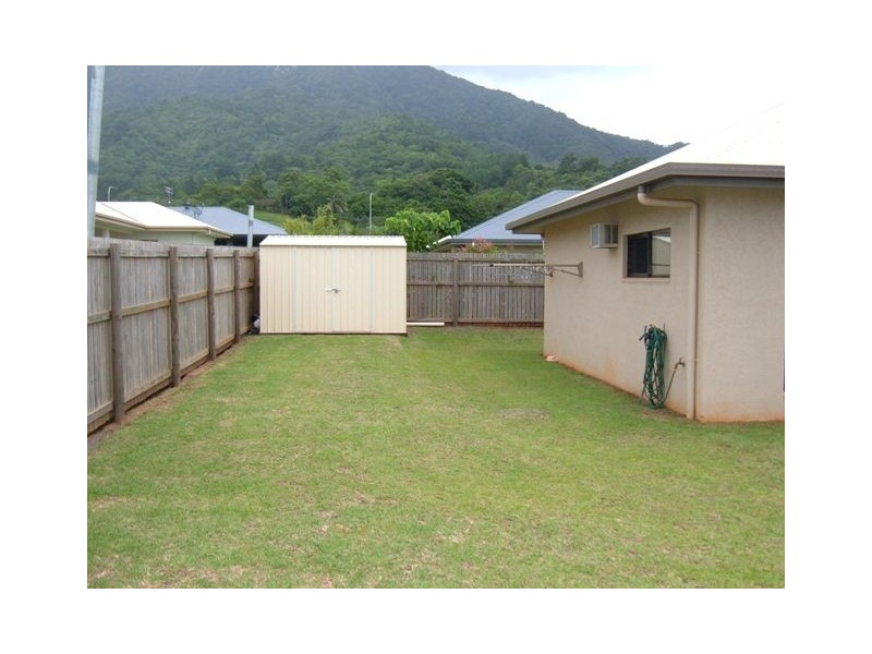 5 Larsen Road, Redlynch QLD 4870