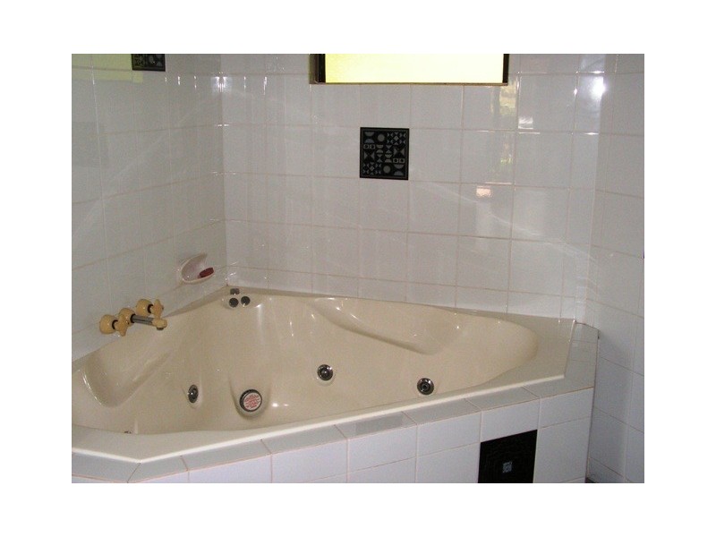 1 Teal Close, Bayview Heights QLD 4868