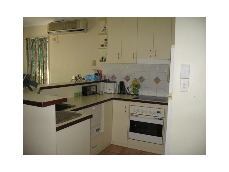 8/63 Wattle Street, Cairns QLD 4870