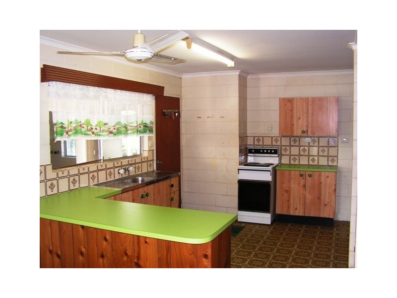 13 Carnation Drive, Mooroobool QLD 4870