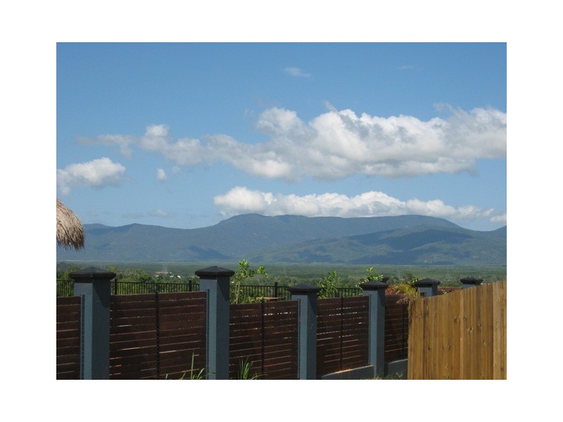 52 Mayflower Street, Mount Sheridan QLD 4868