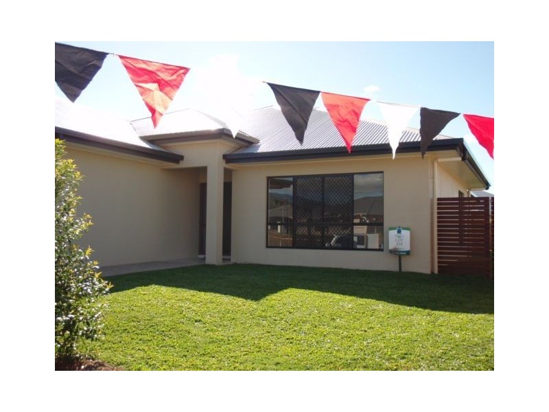 7 Botany Avenue, Redlynch QLD 4870