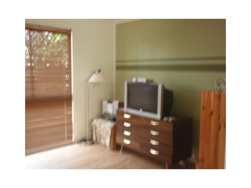 1/5 Kimba Close, White Rock QLD 4868