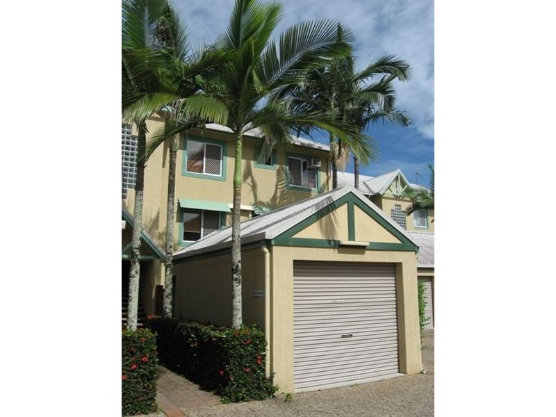 10/10 Brown Street, Woree QLD 4868